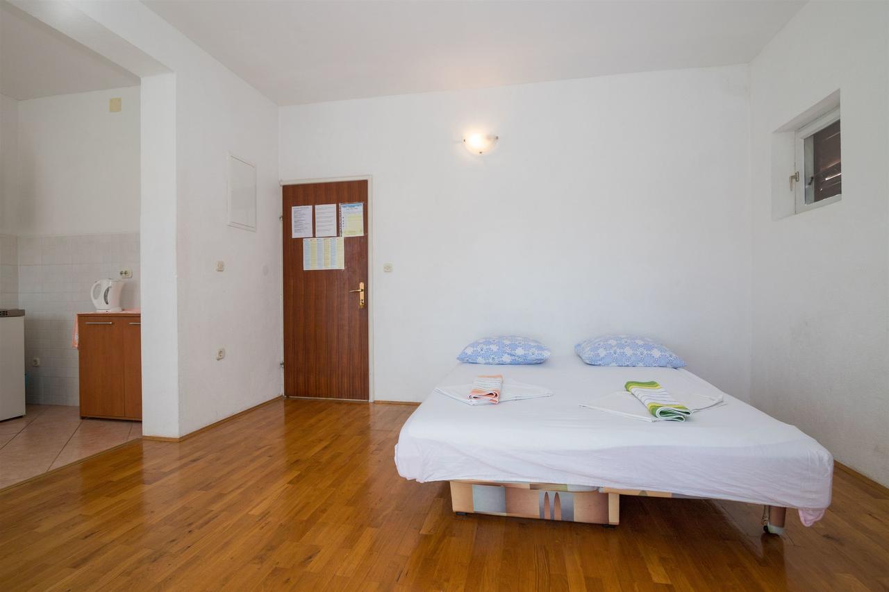 Apartments Zeljko มาคาร์สกา ภายนอก รูปภาพ